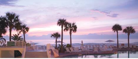 Piscina coperta, piscina all'aperto