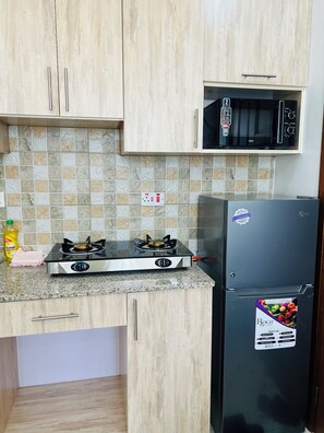 Microwave, stovetop