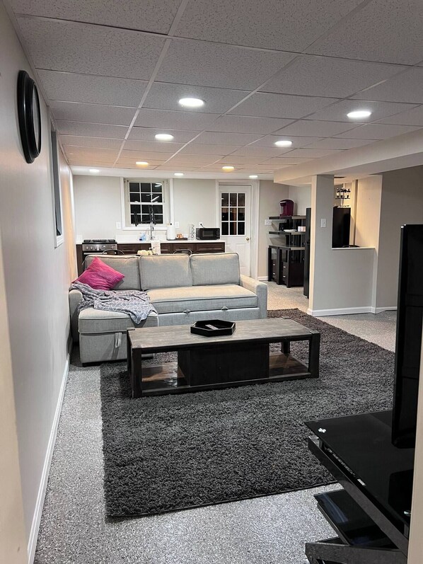 Smart TV, DVD player