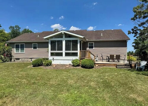 Roomy- Spire, Wine Tours, GOTL