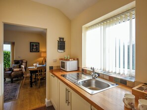 Dishwasher, high chair