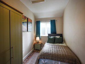 2 bedrooms, free WiFi, bed sheets