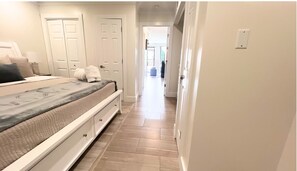 1 chambre, fer et planche à repasser, Wi-Fi gratuit, draps fournis