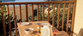 Grand Gîte Balcons de la Ribeyrette. 4 apartments, ideal for several families.