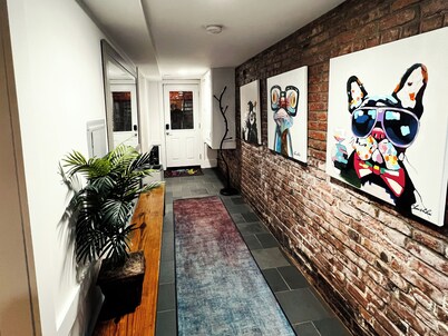 Chic 1-bedroom in vibrant Downtown Jersey City - 5 minutes walk to subway