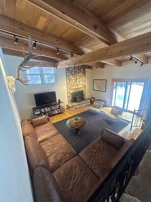 TV connectée, cheminée