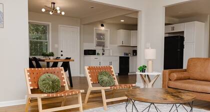 Home away from Home: Charming 3-bedroom house in delightful Bonaire with AC WiFi