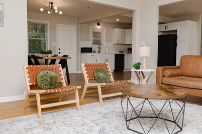 Home away from Home: Charming 3-bedroom house in delightful Bonaire with AC WiFi