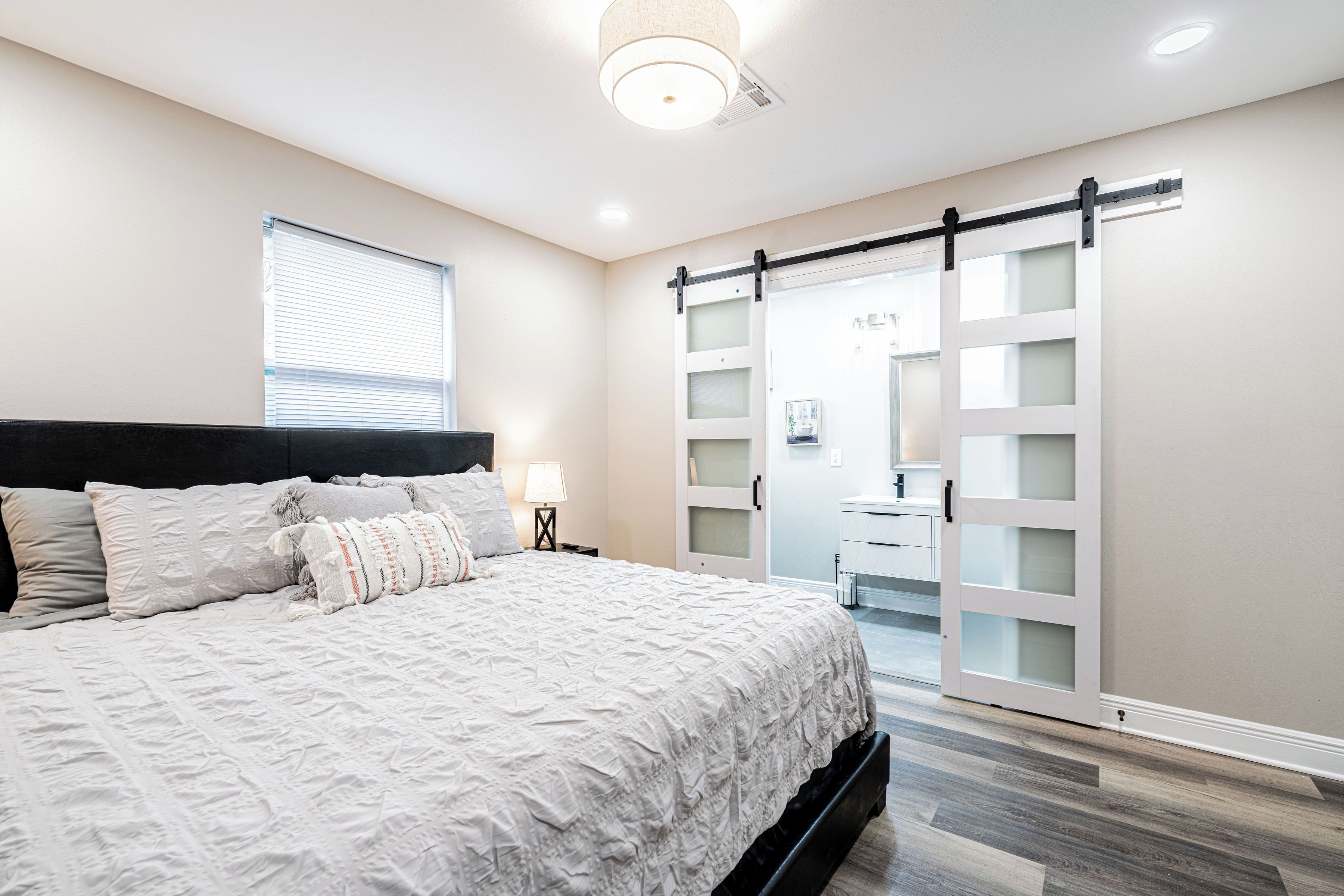 3 makuuhuonetta, vuodevaatteet