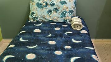 2 soveværelser, sengetøj