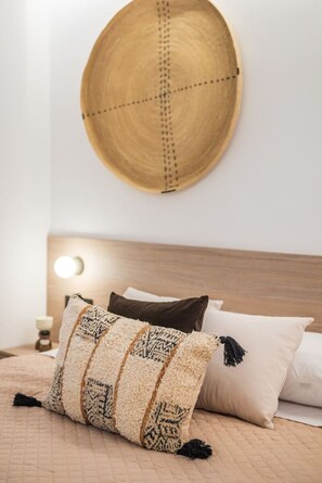 1 bedroom, iron/ironing board, free WiFi, bed sheets - Emma's Central Suite (Kos)