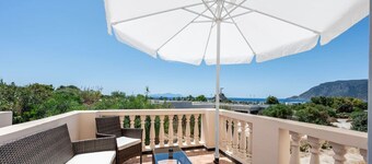 Melathron Sea View apartment (Adults only +16)