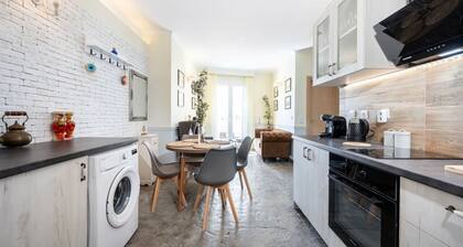 Melathron Sea View apartment (Adults only +16)