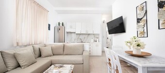 Turtle Cove Cottage | Beachfront