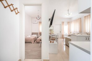 2 soverom, strykejern/-brett, wi-fi (inkludert) og sengetøy