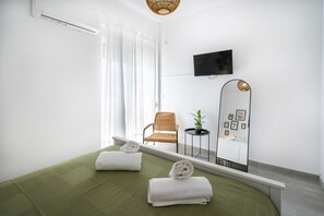 1 chambre, fer et planche à repasser, accès au Wi-Fi (inclus)