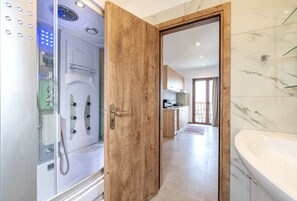 Hair dryer, towels - Stella Maris Village (Asfendiou)