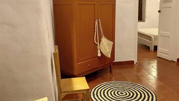 3 dormitorios, tabla de planchar con plancha, wifi y ropa de cama