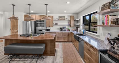 Charming 3-bedroom house with AC and WiFi in Lincoln