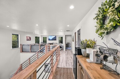 Charming 3-bedroom house with AC and WiFi in Lincoln