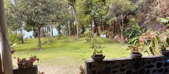 Lakefront  2-bedroom villa with stunning views of lake and mountains