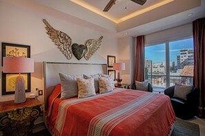 2 chambres, fer et planche à repasser, Wi-Fi, draps fournis