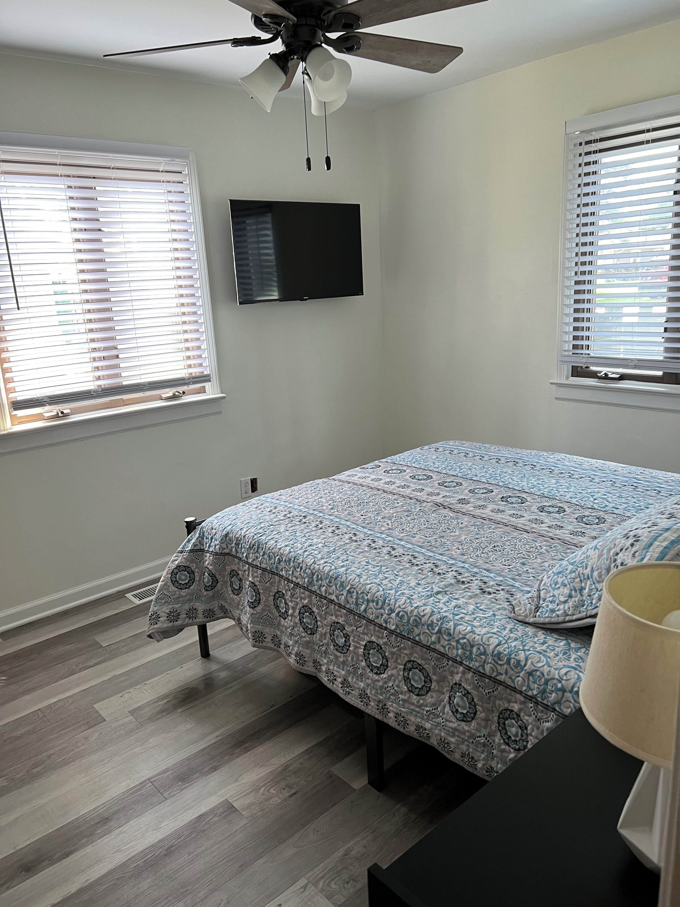 3 bedrooms, iron/ironing board, travel crib, free WiFi