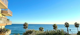 Tre Ponti Beach Apartment - sea view