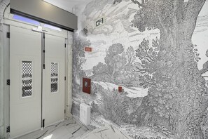 المنشأة من الداخل