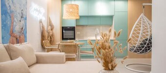 Sea la vie - Beachside Apartment