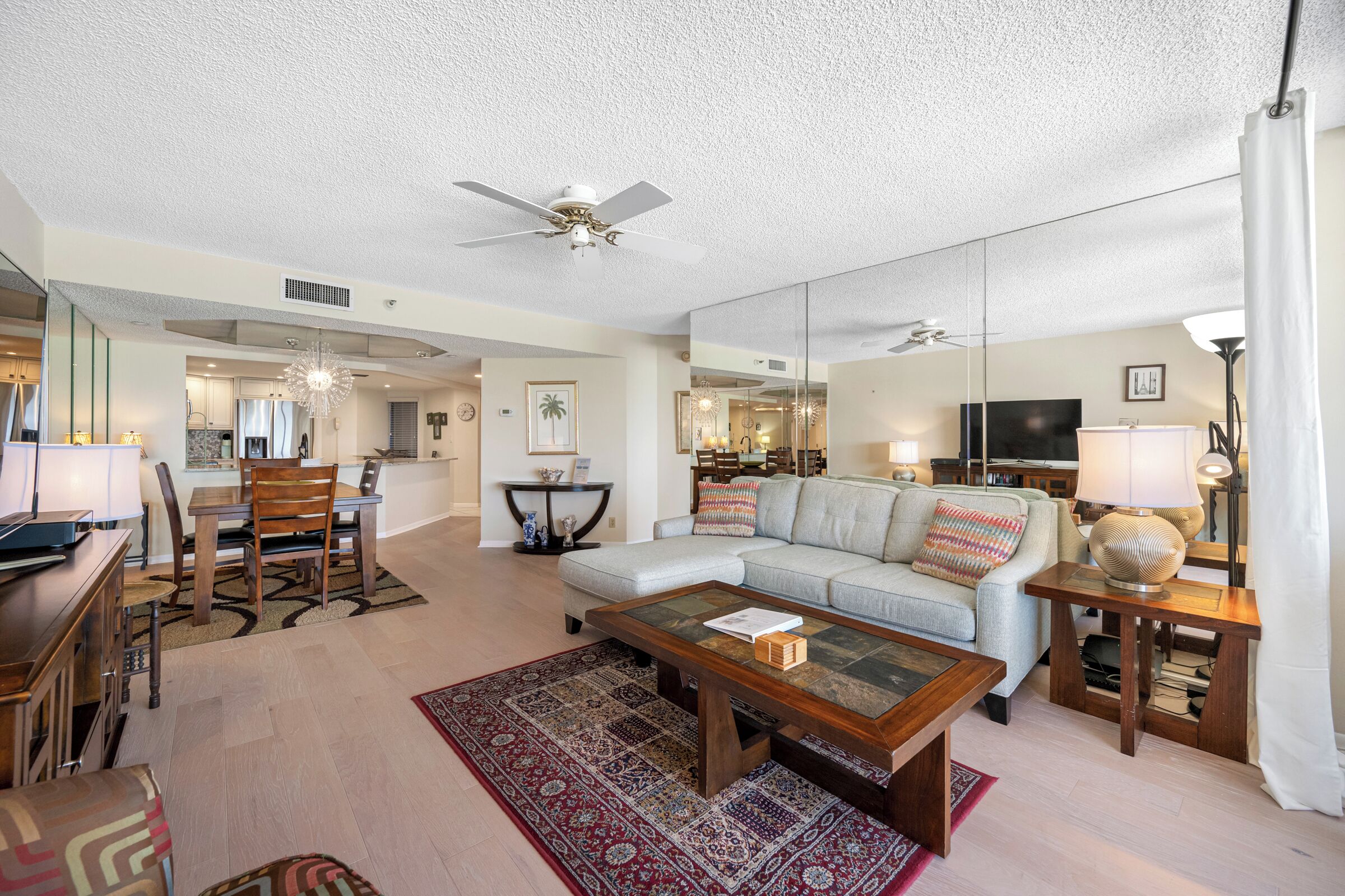 Cbc 1-11b - 2 Bedroom Gulf Front Condo With Pool & Hot Tub! - Clearwater, FL