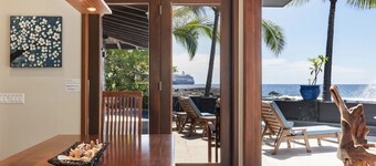 Spacious 4-bedroom house plus bunk room with WiFi and AC in charming Kailua-Kona