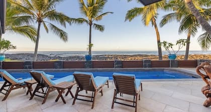 Spacious 4-bedroom house plus bunk room with WiFi and AC in charming Kailua-Kona