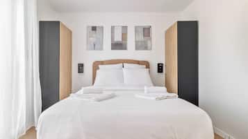 2 bedrooms, desk, iron/ironing board, free WiFi