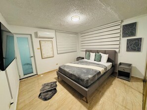 3 chambres, fer et planche à repasser, lit parapluie, Wi-Fi gratuit