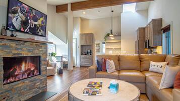 TV, fireplace, stereo