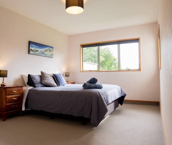 4 bedrooms, iron/ironing board, travel cot, free WiFi