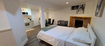 Cozy & Private Suite w/ Private Entrance & Parking