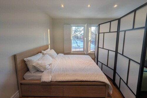 Bright & Cozy Studio w/ Private Entrance & Parking