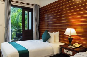 Deluxe Twin Room | 1 bedroom, minibar, laptop workspace, free WiFi