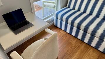 Een televisie, videogames en boeken