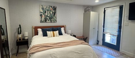 1 室のベッドルーム、旅行用ベビーベッド、WiFi、ベッドシーツ