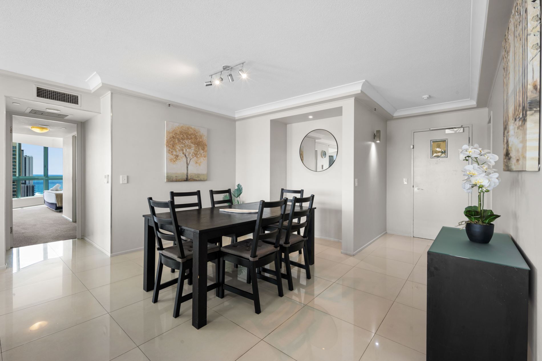 Appartement Deluxe, balcon, vue mer | Restauration dans la chambre