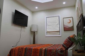 2 間睡房、熨斗/熨衫板、Wi-Fi、床單