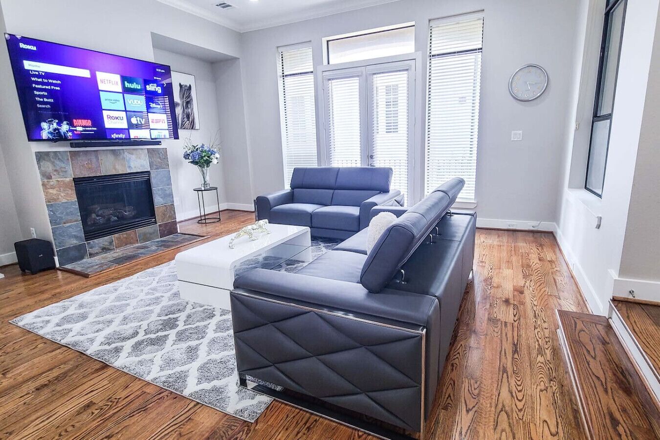 Smart-TV, peis og stereoanlegg