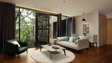 Minibar, desk, free WiFi, bed sheets