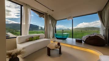 Habitación doble Deluxe, vista a la colina | Ropa de cama de alta calidad, edredón y camas con efecto memoria