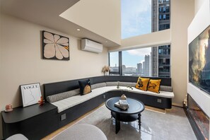 Classic-Suite | Laptopgeeigneter Arbeitsplatz, Verdunkelungsvorhänge