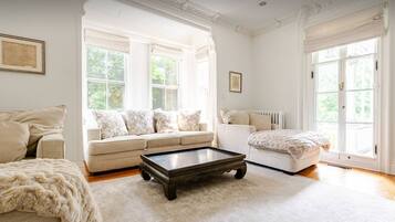 Smart TV, fireplace, foosball, books