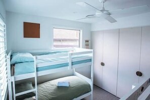 4 Schlafzimmer, kostenloses WLAN, Bettwäsche